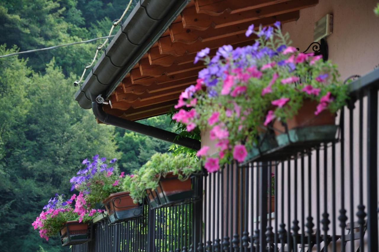 Albergo Trattoria Dazze Marcheno المظهر الخارجي الصورة